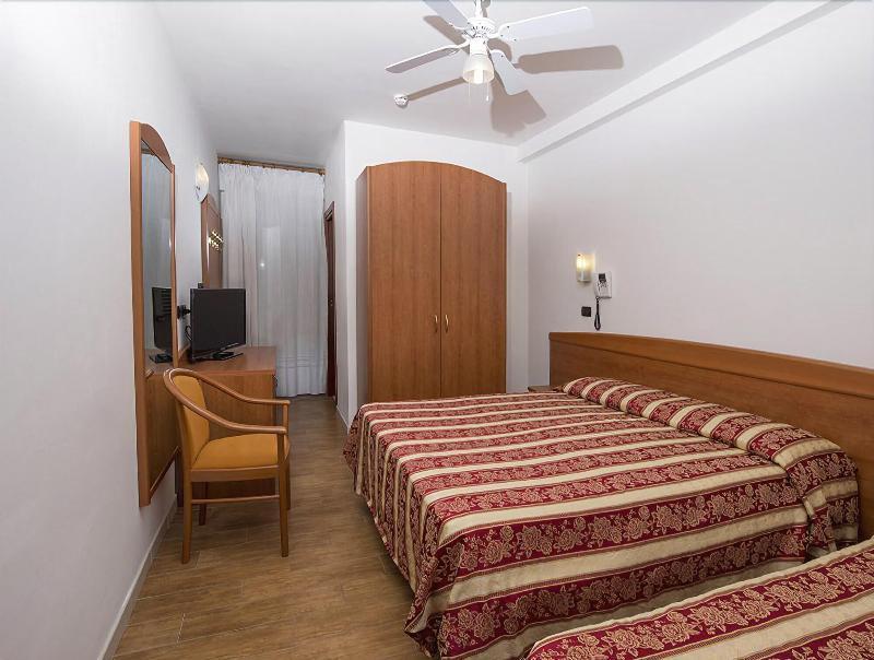 Hotel Villa Linda - Family Hotel - Nuova Costruzione Antisismica 리치오네 외부 사진