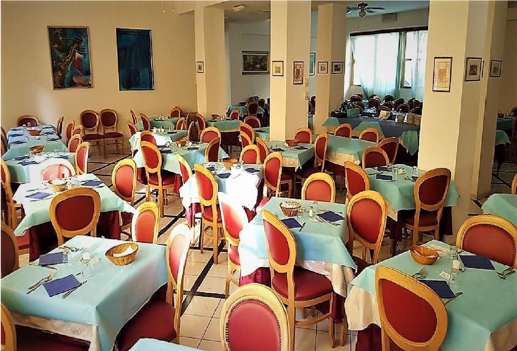 Hotel Villa Linda - Family Hotel - Nuova Costruzione Antisismica 리치오네 외부 사진