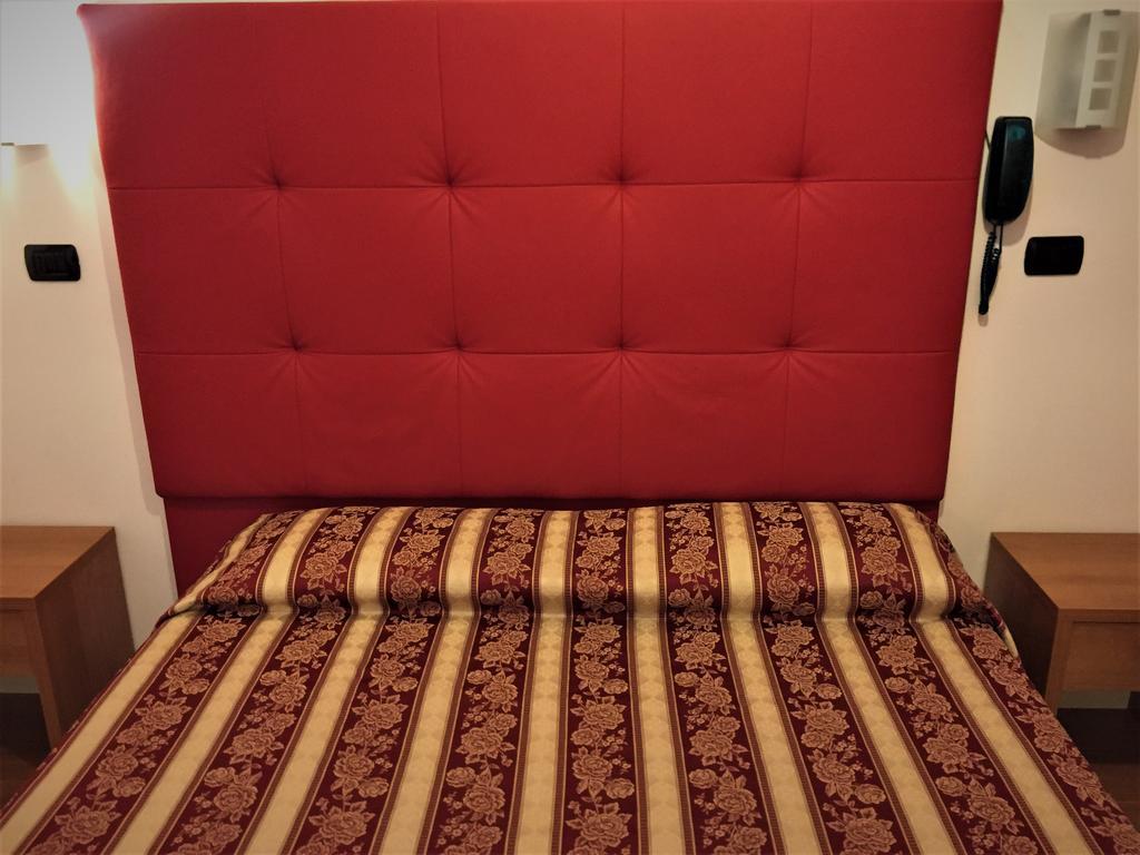 Hotel Villa Linda - Family Hotel - Nuova Costruzione Antisismica 리치오네 외부 사진
