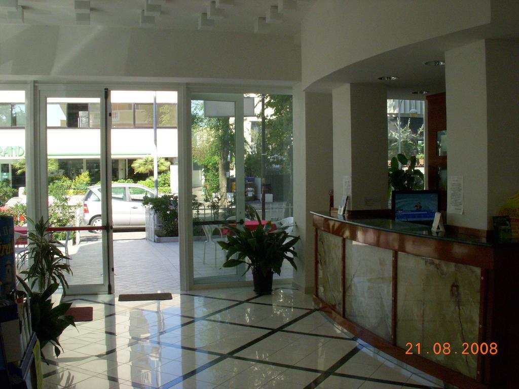 Hotel Villa Linda - Family Hotel - Nuova Costruzione Antisismica 리치오네 외부 사진