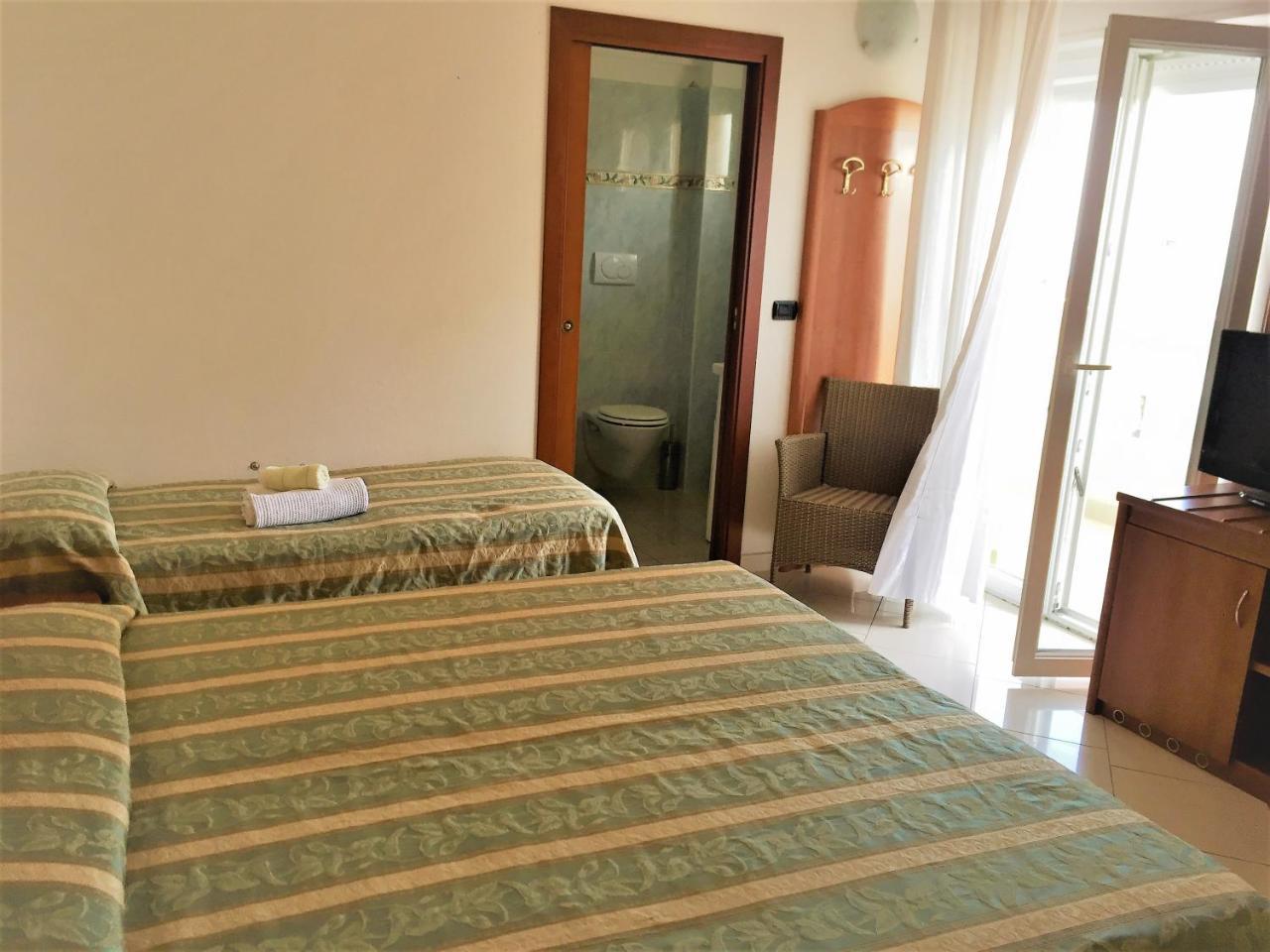 Hotel Villa Linda - Family Hotel - Nuova Costruzione Antisismica 리치오네 외부 사진