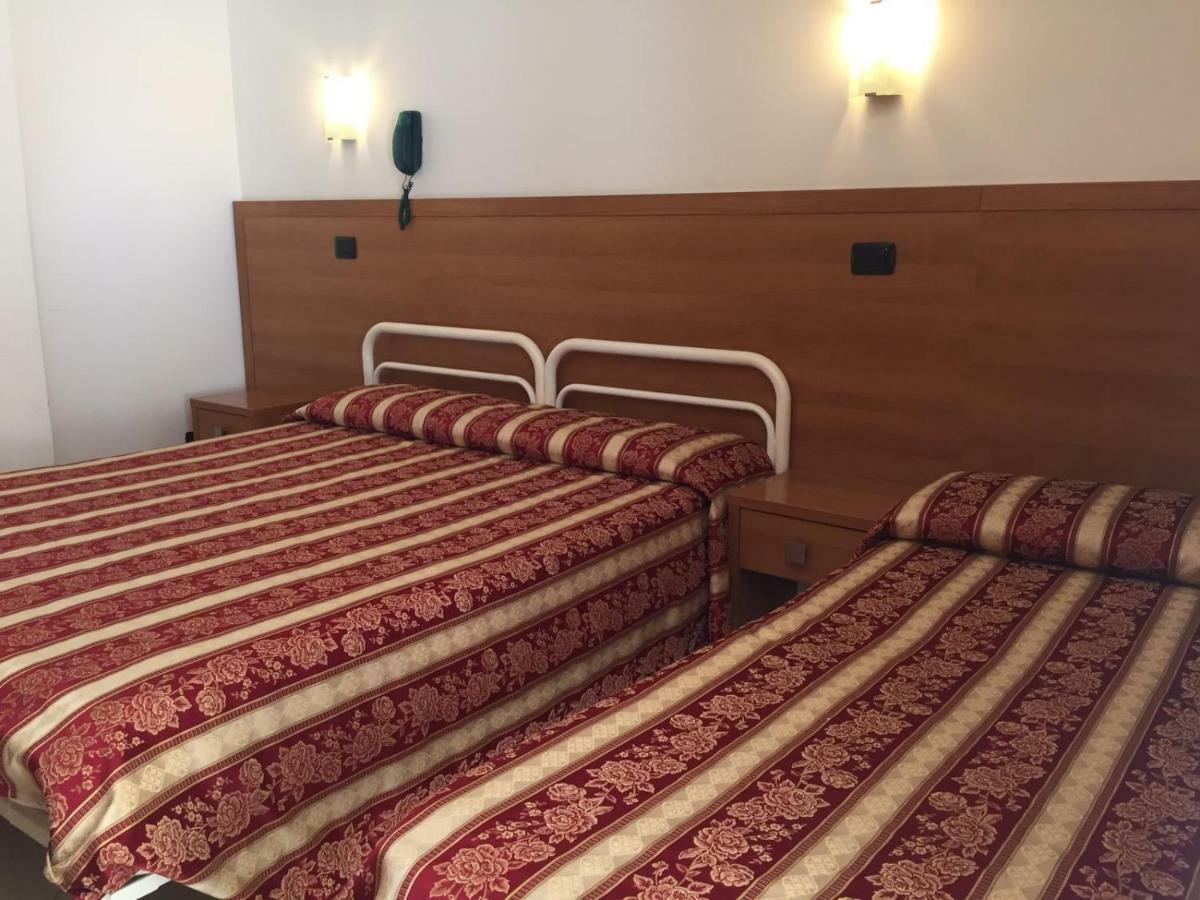 Hotel Villa Linda - Family Hotel - Nuova Costruzione Antisismica 리치오네 외부 사진